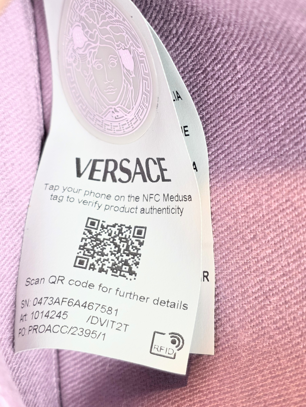 Versace Vitello Pink Leather Shoulder Bag with Gold Medusa Accent Dustbag New - Picture 6 of 10